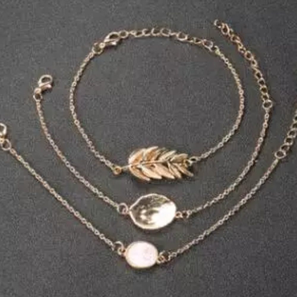 🍉 Beautiful Gold Leaf Bracelets Set of 3 - Picture 2 of 2